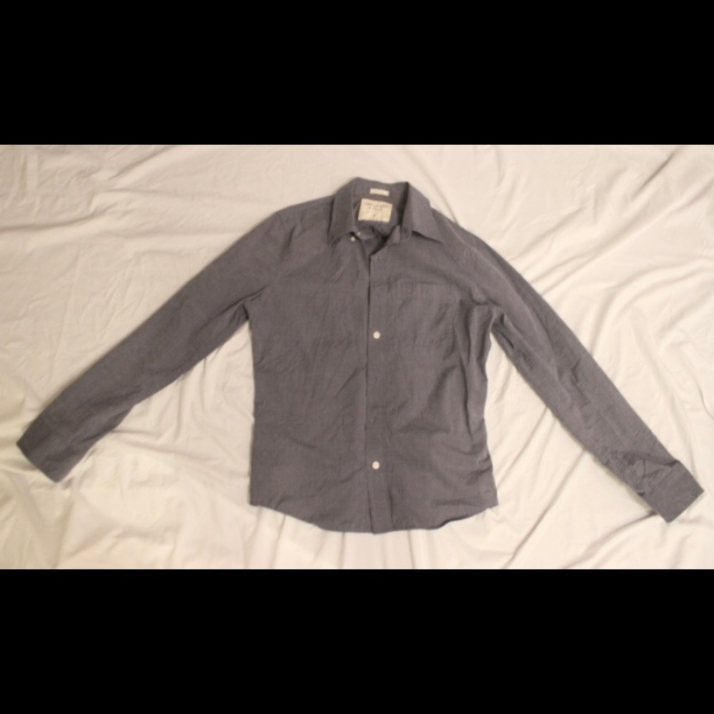 Gray Abercrombie and Fitch Shirt